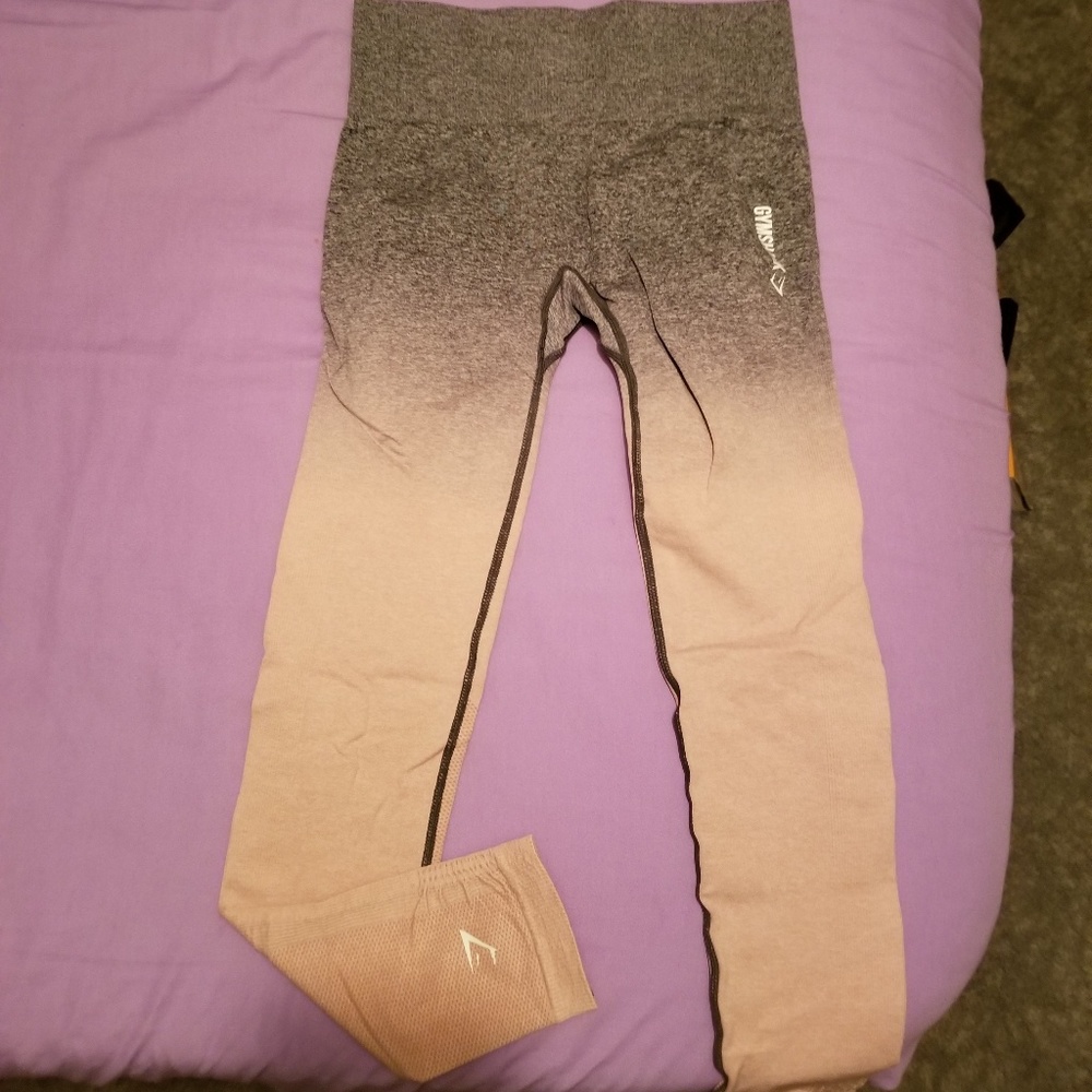 Athletic leggings